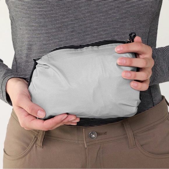 Patagonia Torrentshell 3L Jacket – Women’s XL - Picture 11 of 12